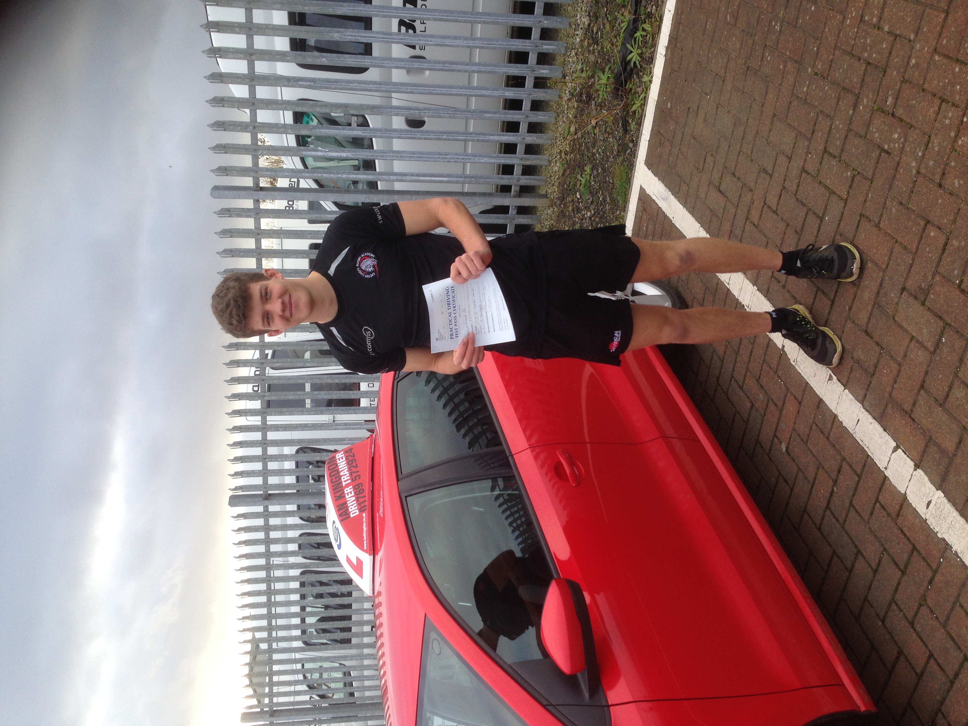 Ryan Lee passed his Driving Test 1st time today