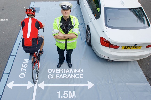 UK police forces to adopt ‘Give Space, be Safe’ initiative
