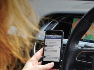 Third of drivers still flouting mobile phone rules